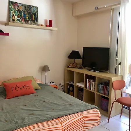 Grand A Entre Et Hyères