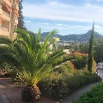Grand A Entre Et Apartamento *