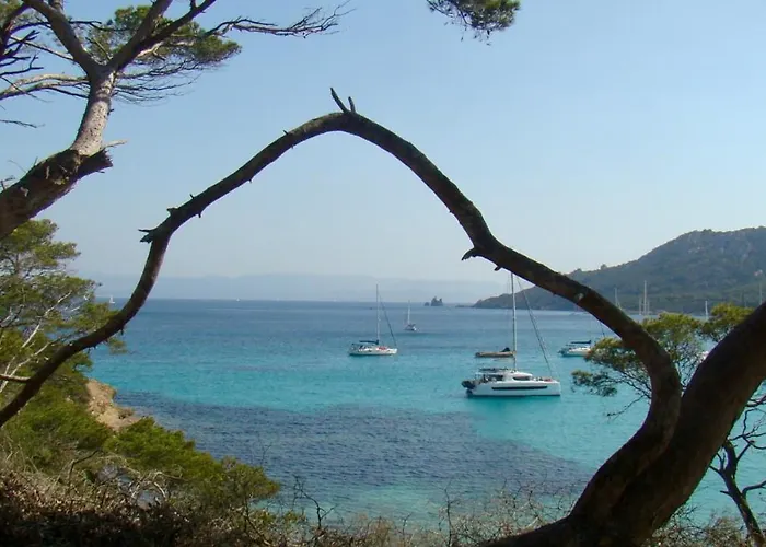 Grand A Entre Et Hyeres