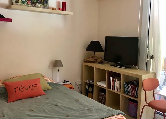 Grand à Entre Et Hyères